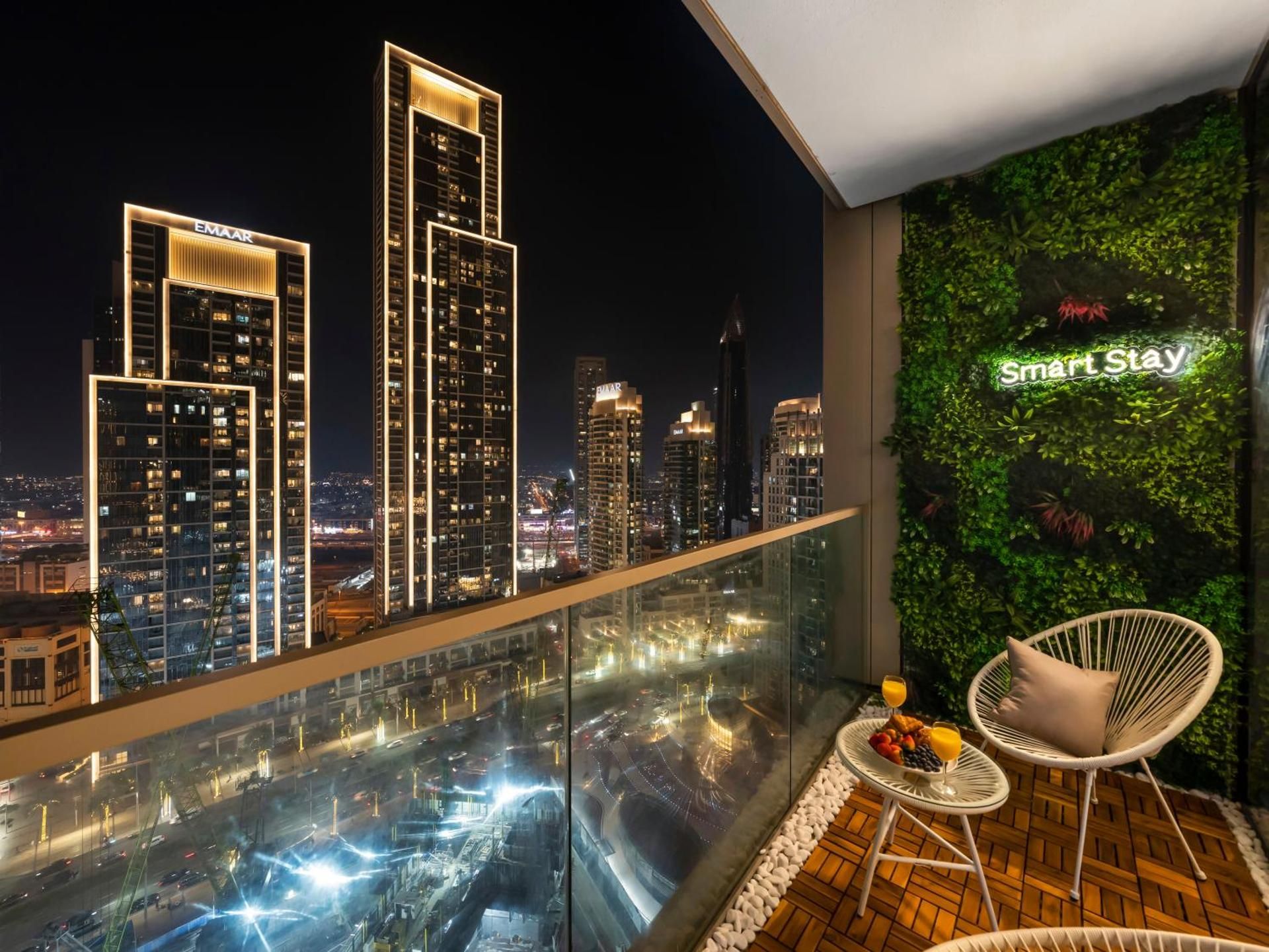 SmartStay at Grande Signature - Downtown Dubai City Views - Brand New Luxury Apartments