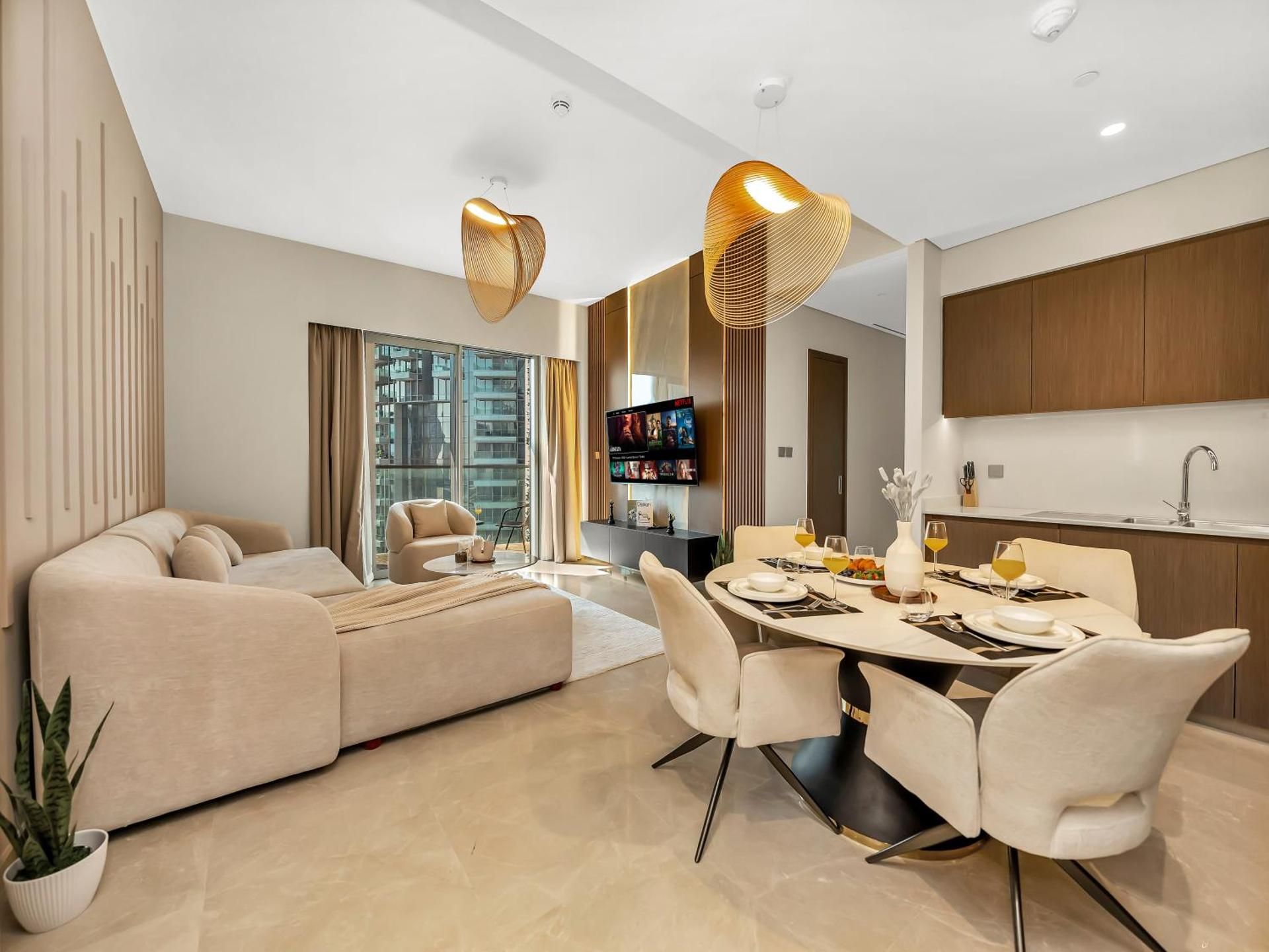 SmartStay at Grande Signature - Downtown Dubai City Views - Brand New Luxury Apartments