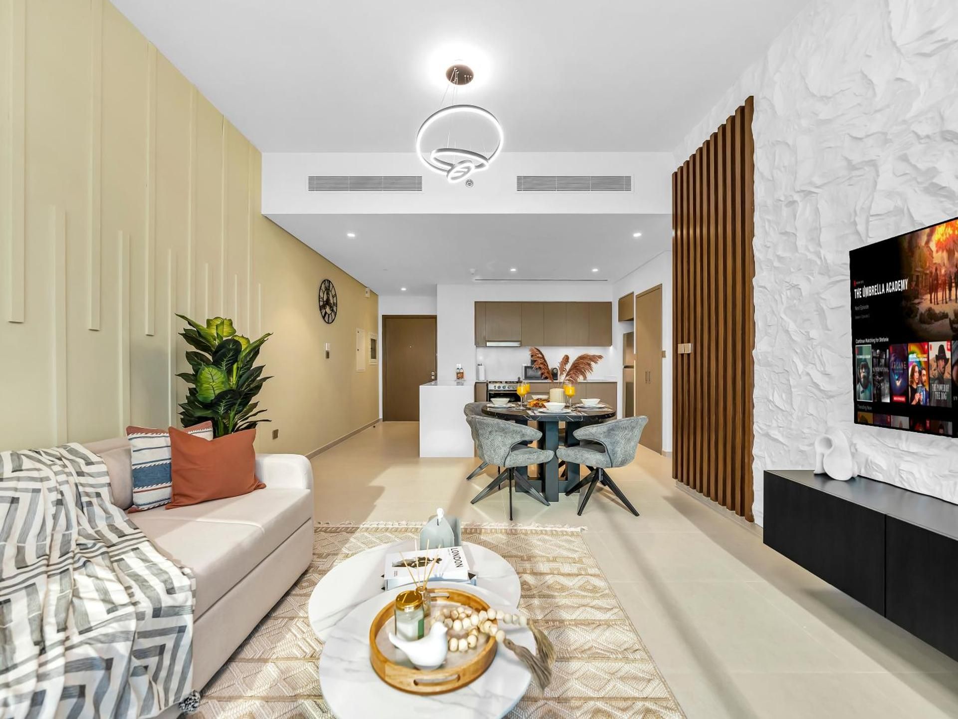 SmartStay at Grande Signature - Downtown Dubai City Views - Brand New Luxury Apartments