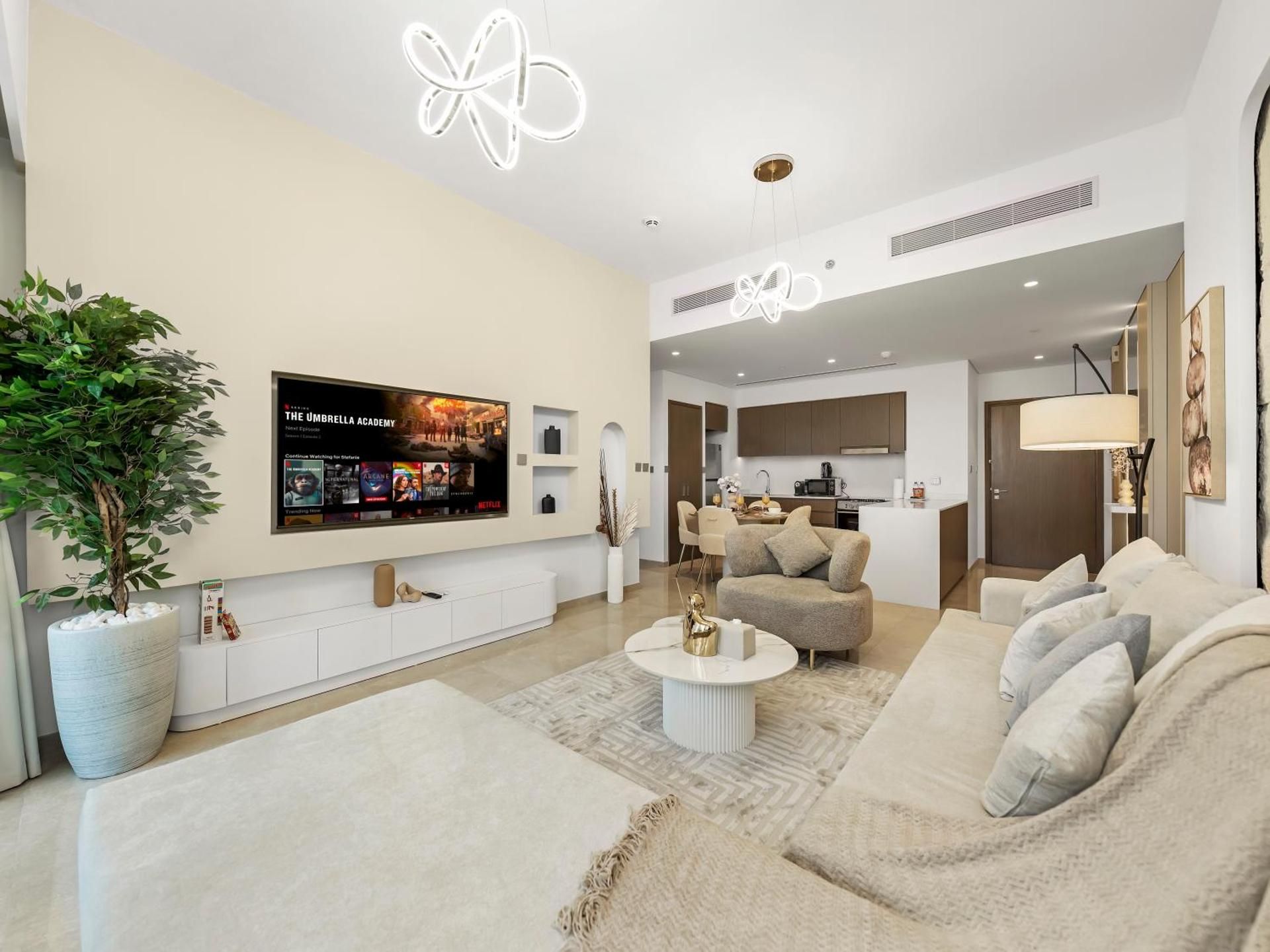 SmartStay at Grande Signature - Downtown Dubai City Views - Brand New Luxury Apartments