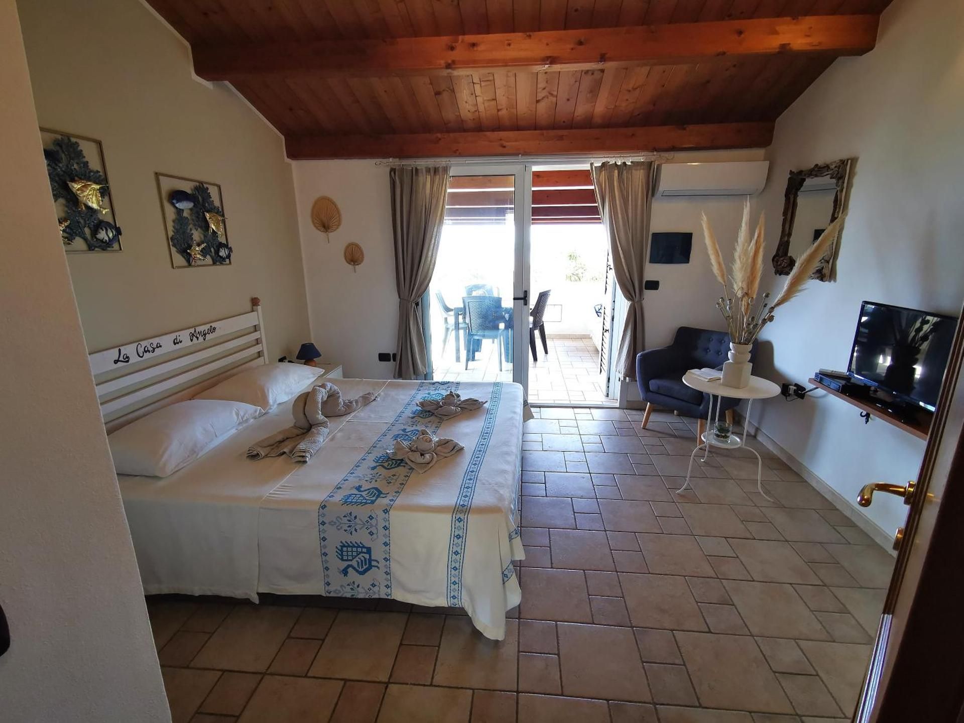 La Casa Di Angelo Studio Apartment with Sea View