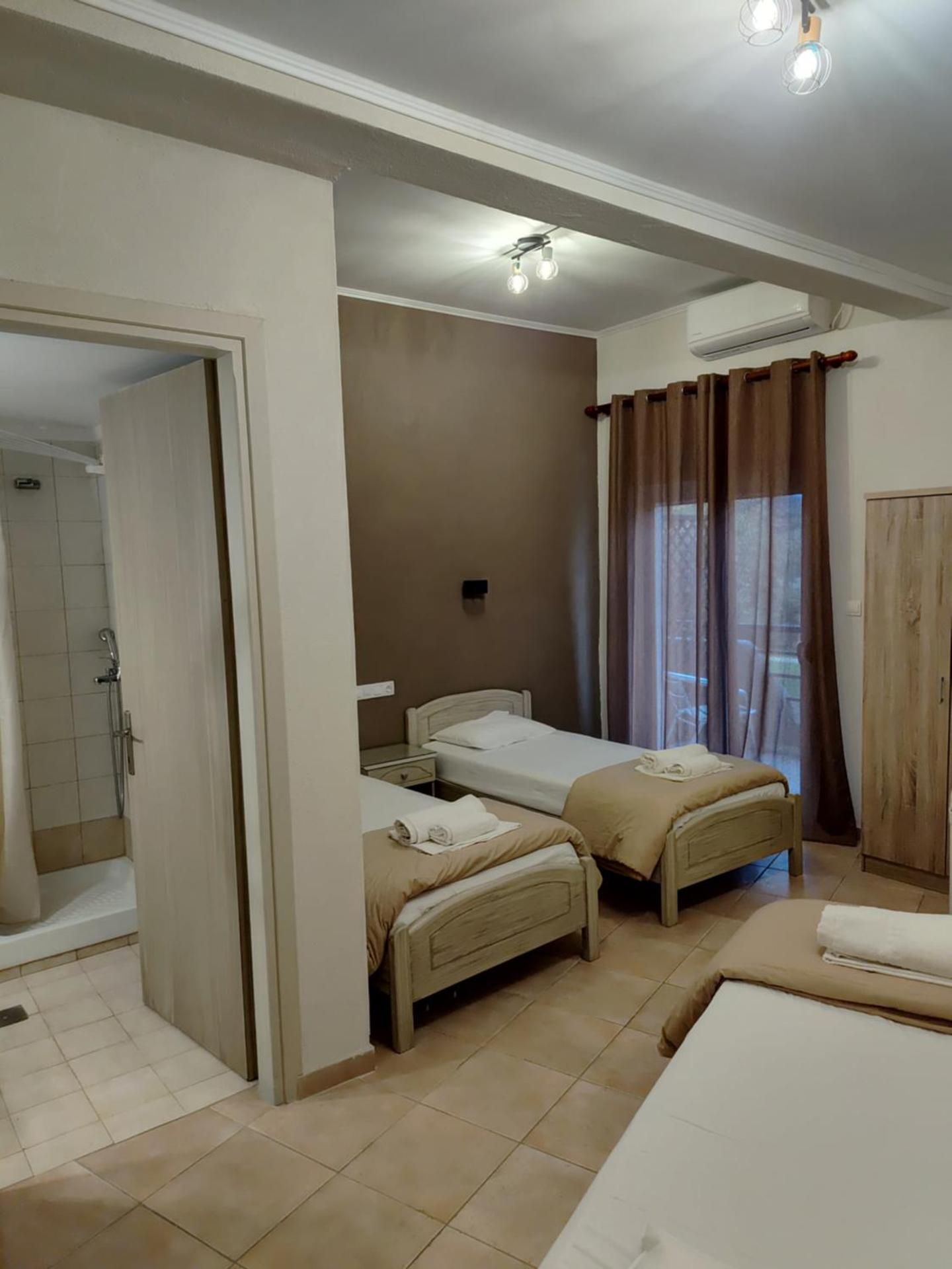 Hotel Isidora Triple Room with Terrace 2