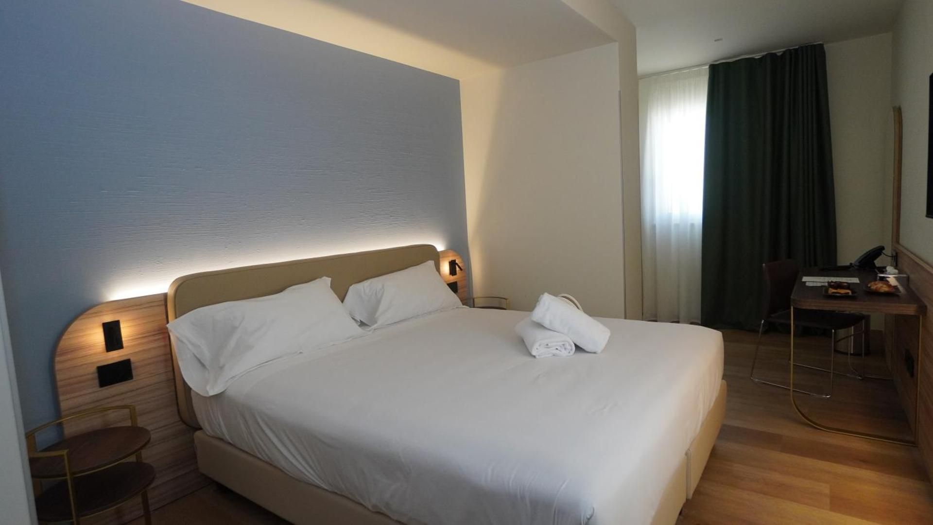 UNA Hotels La Martella Matera Double Room with Balcony 2