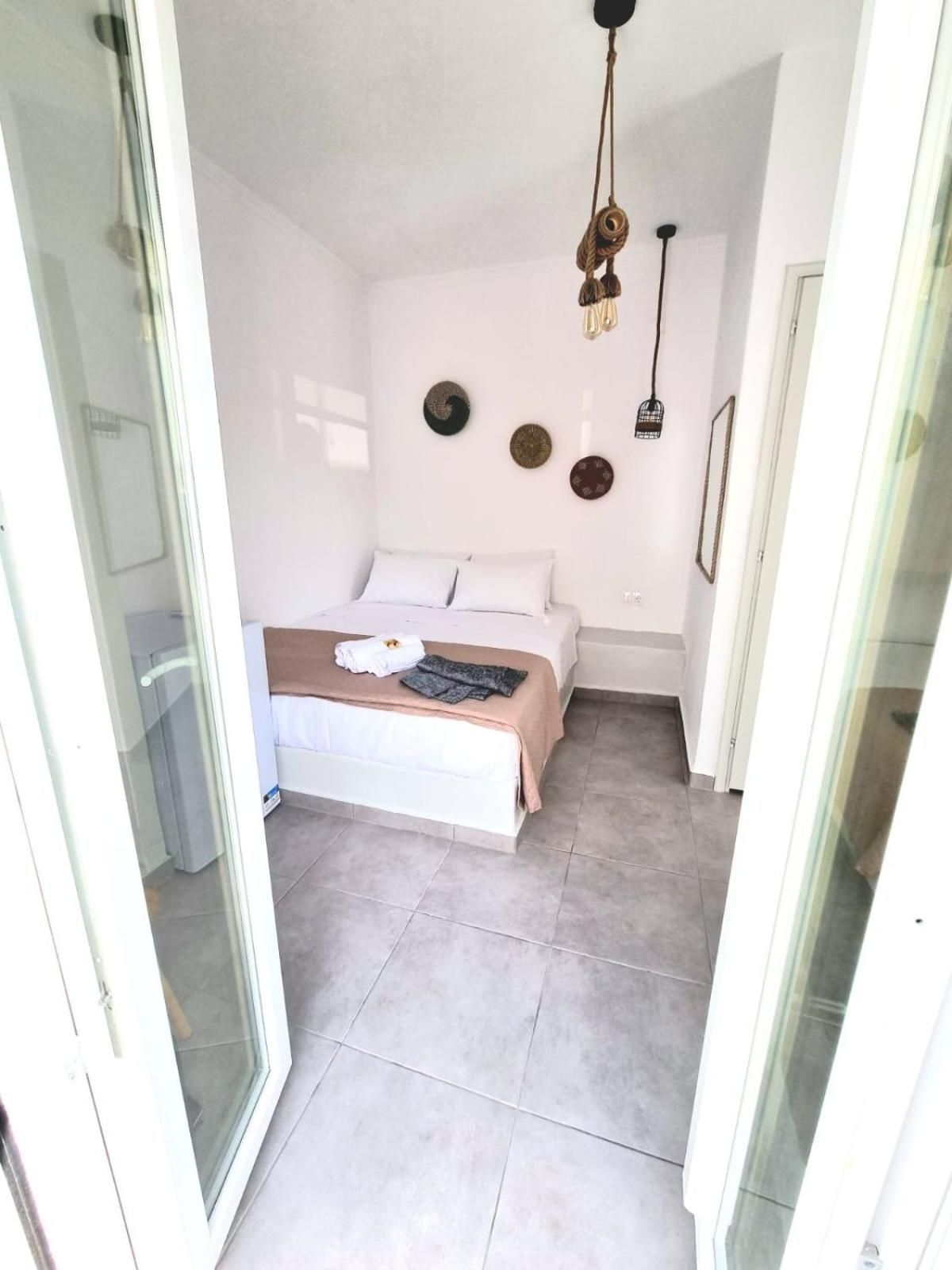 Joannes Vacation Rooms Double Room 2