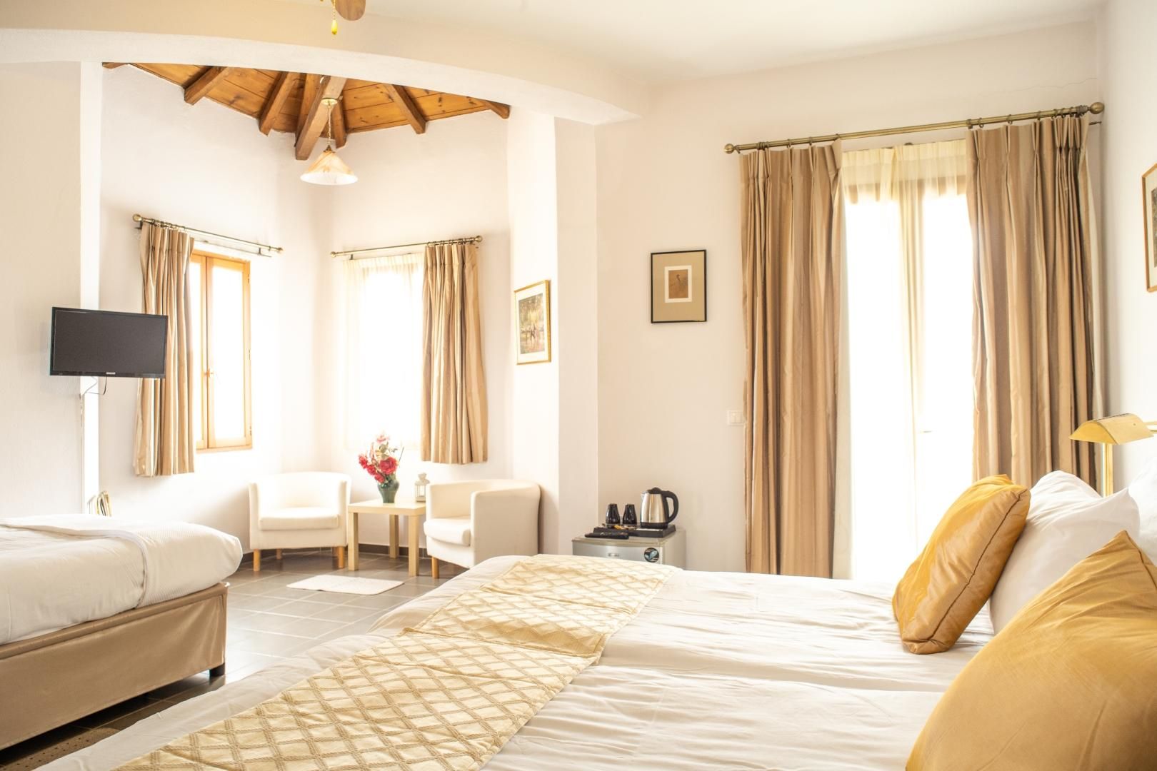 Side Sea View Triple Room