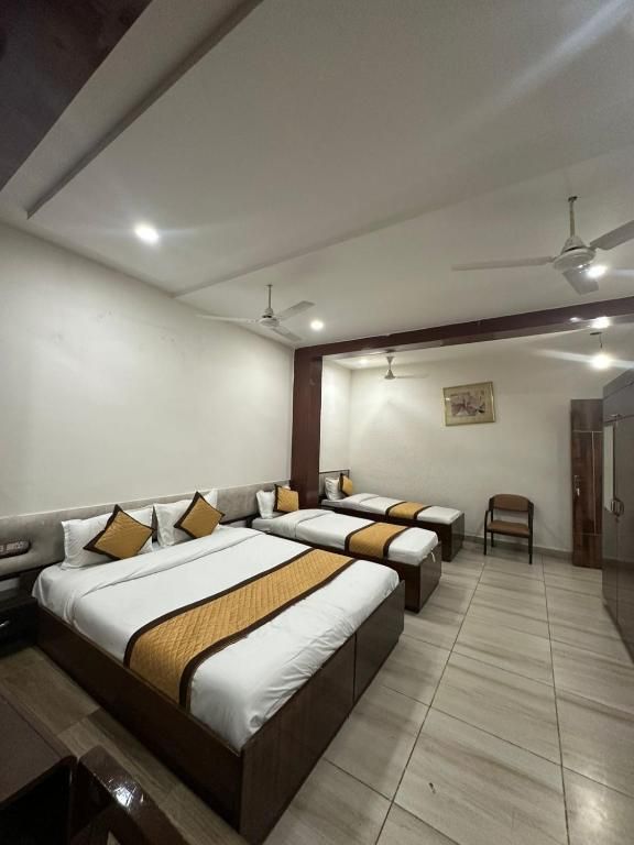 STAYKART LOTUS INN Family Suite