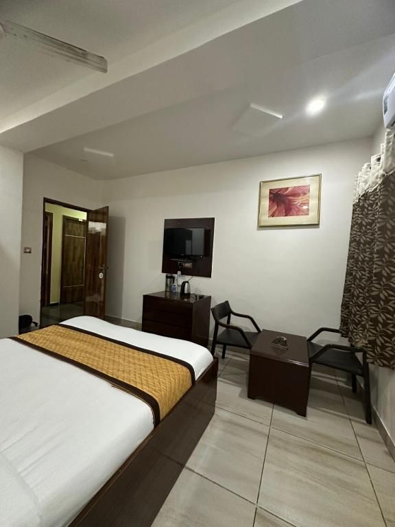 STAYKART LOTUS INN Super Deluxe Room 2