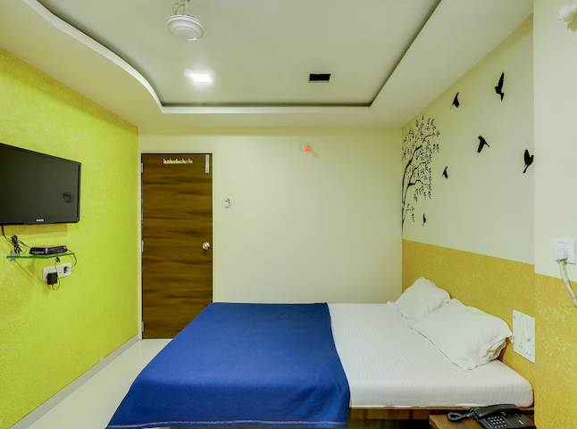 NEW SHRINIWAS LODGING AND BOARDING HOUSE