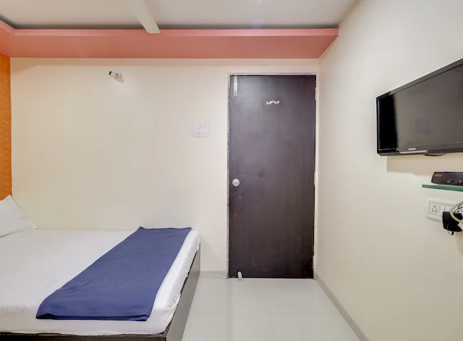 NEW SHRINIWAS LODGING AND BOARDING HOUSE