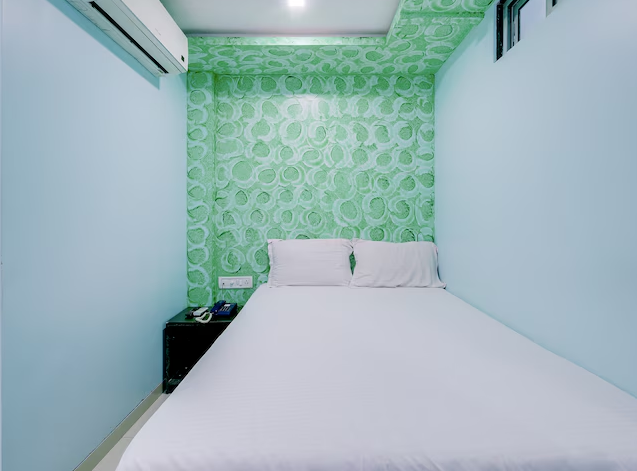 NEW SHRINIWAS LODGING AND BOARDING HOUSE