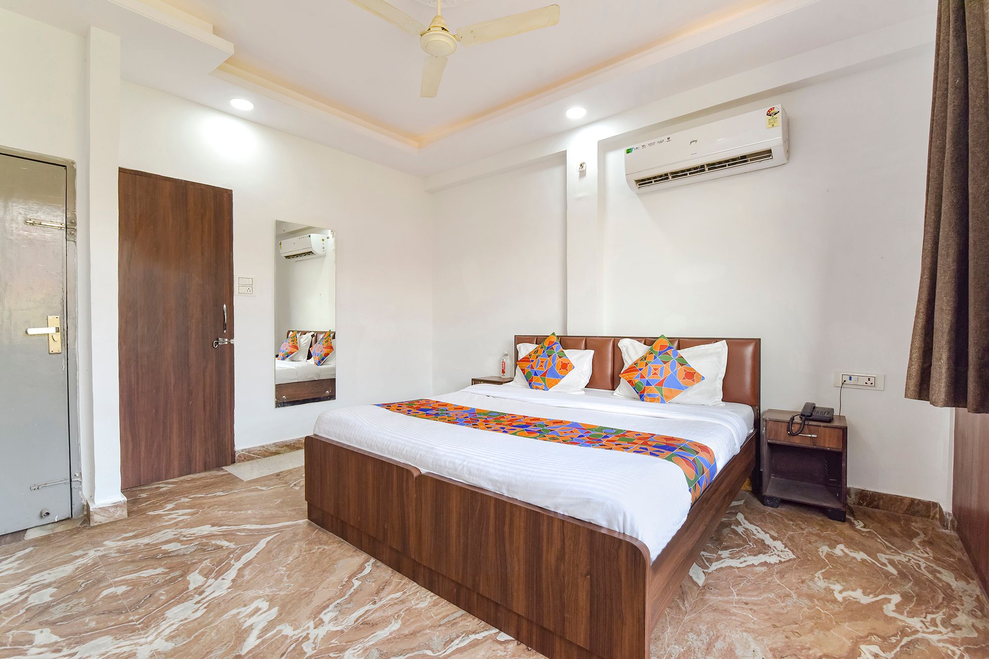 FabHotel Uday Premium Room 3