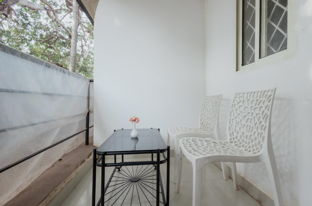 DELUXE ROOM WITH BALCONY