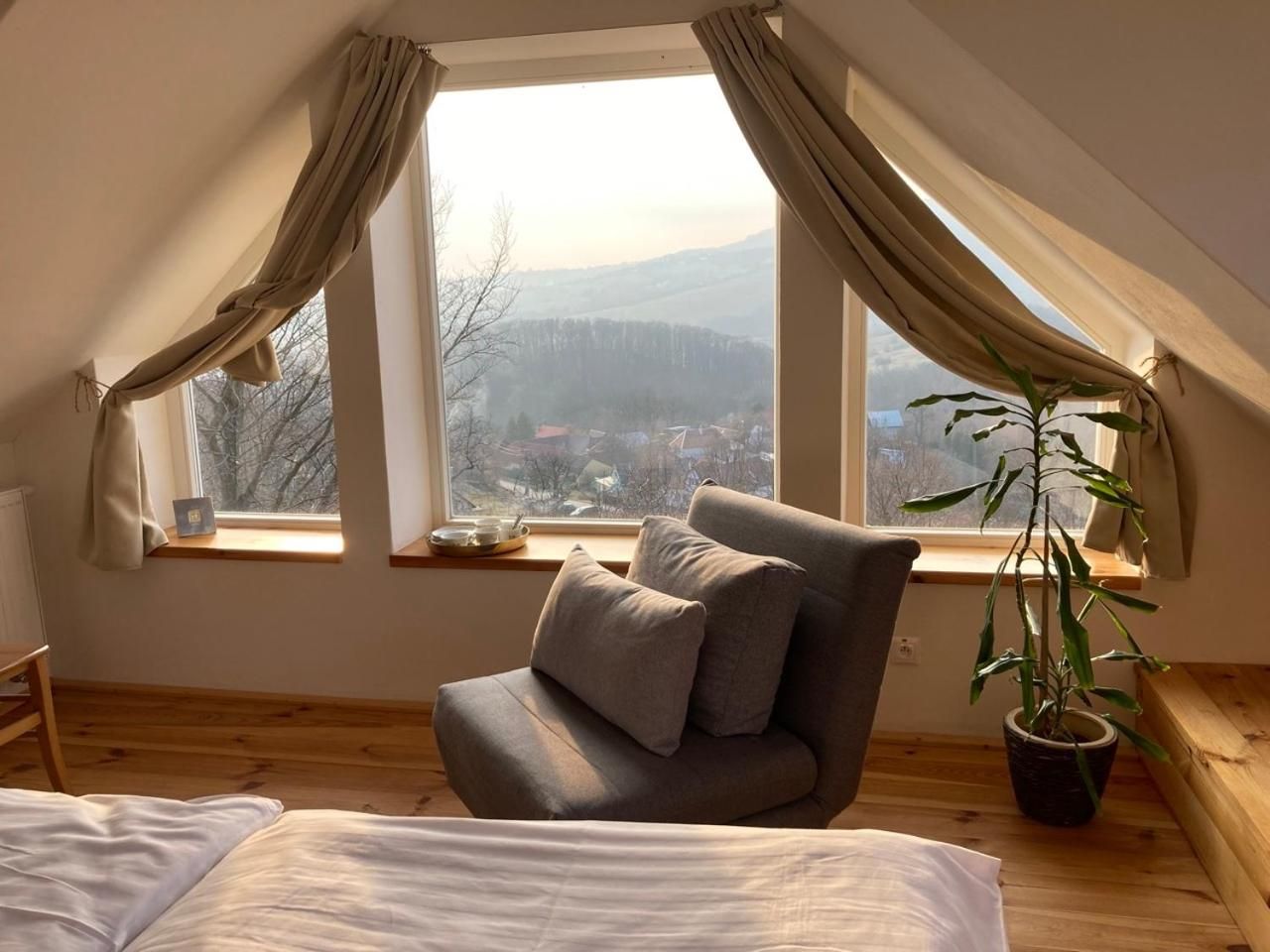 Hostinec u Klackov Quadruple Room with Mountain View 3