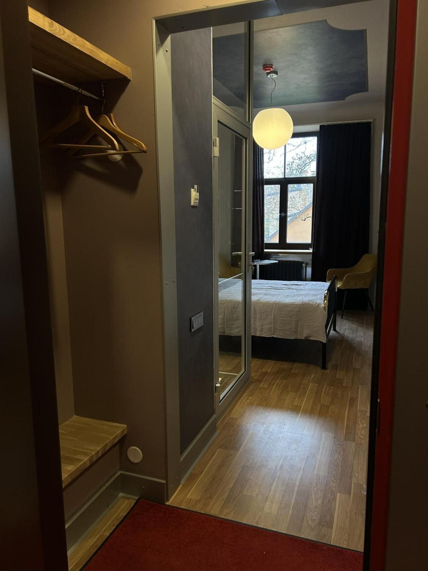 RedDoor Apartment 21 FreeParking Double Room 3
