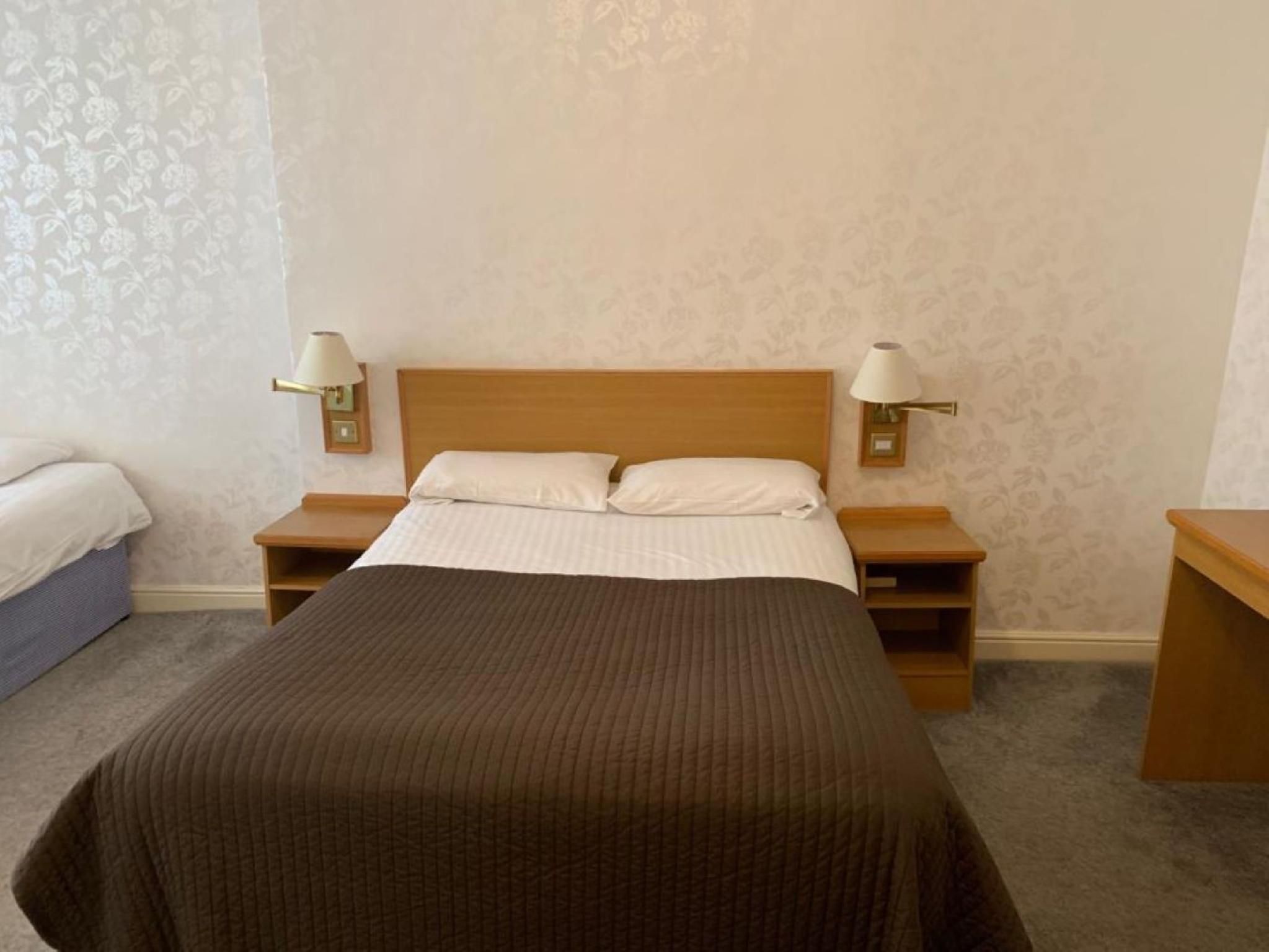 Family room-Standard-Ensuite