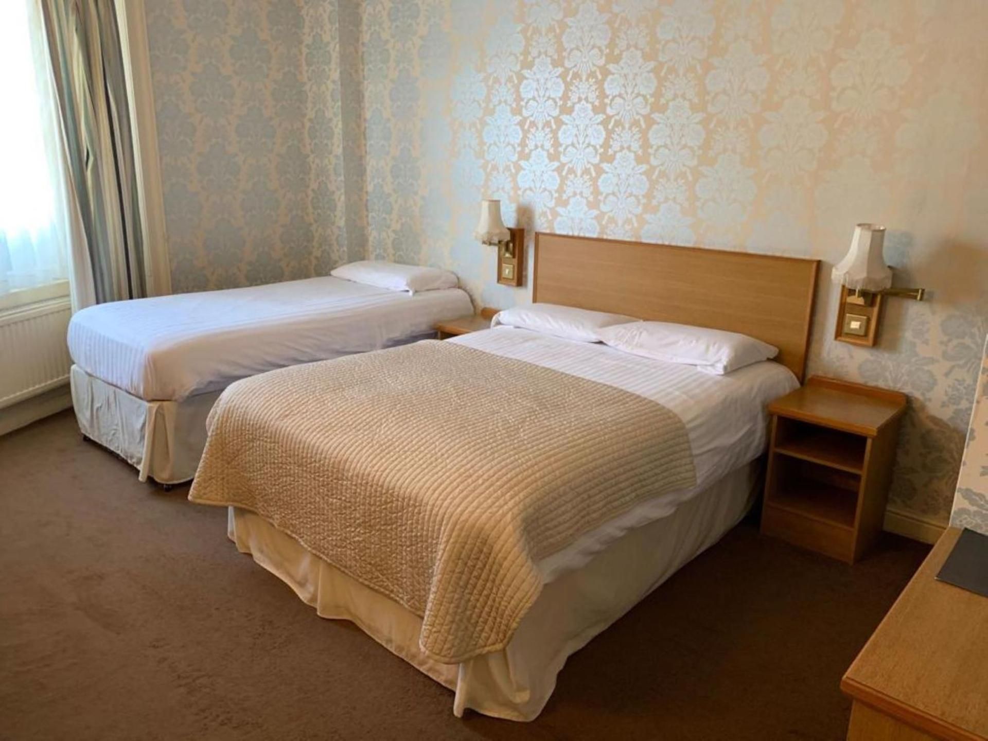 Triple Room with Bath