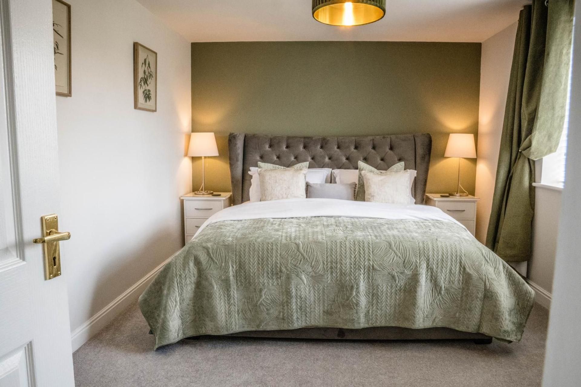 The Queen's Head Family Suite