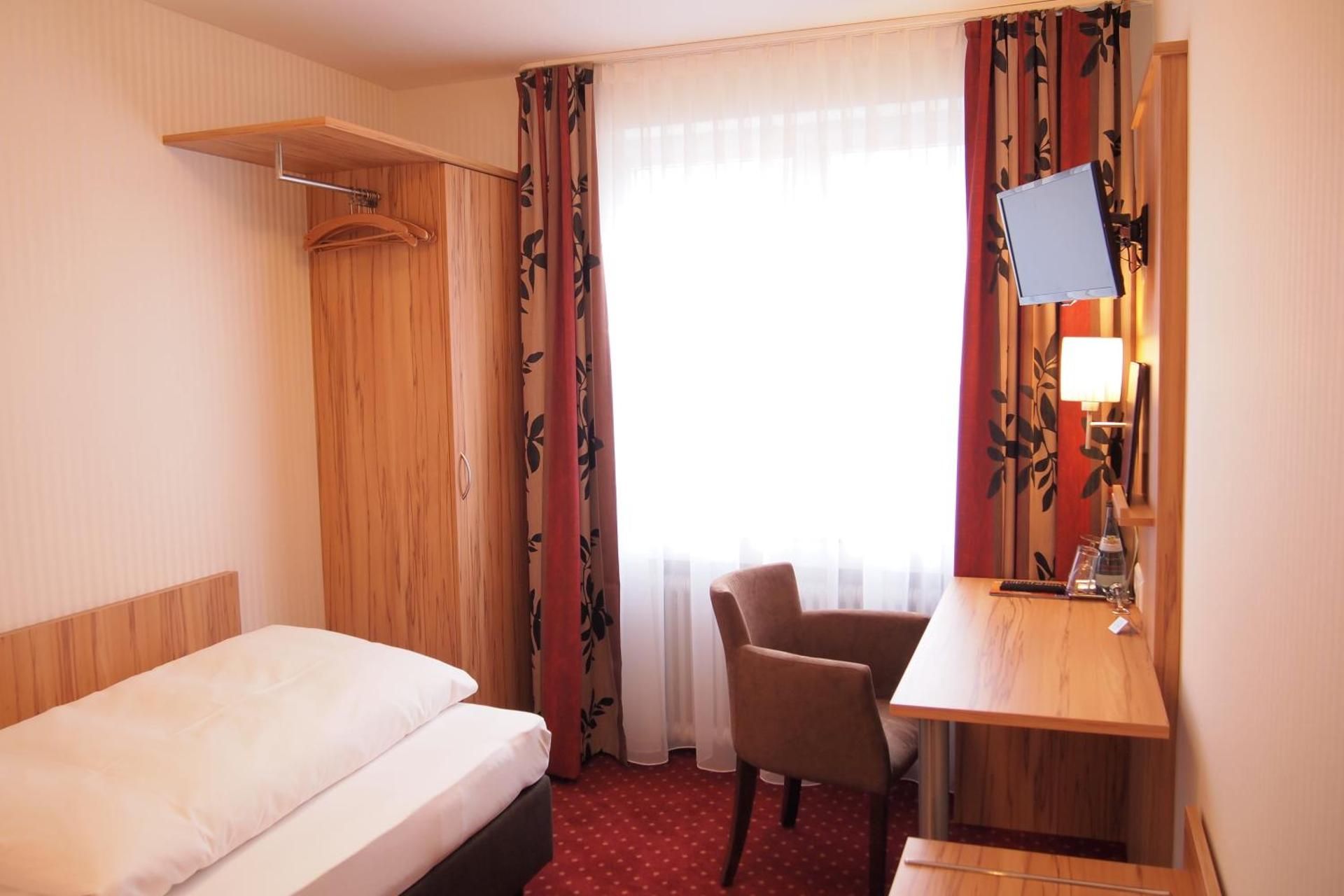 Hotel am Bad Economy Single Room