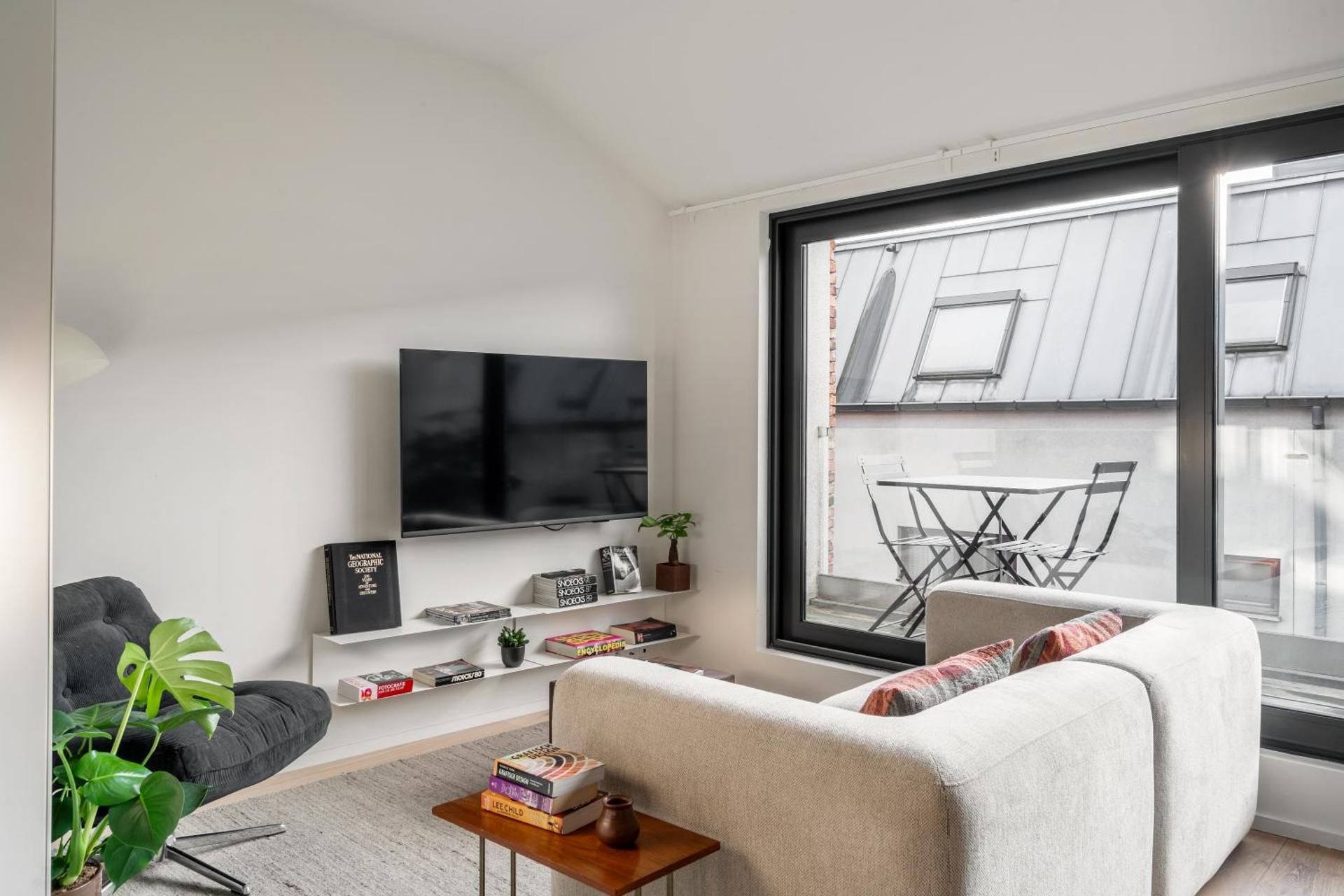 A Place Antwerp - Boutique Suites & Flats - Vrijdagmarkt 18 Two-Bedroom Apartment with Terrace