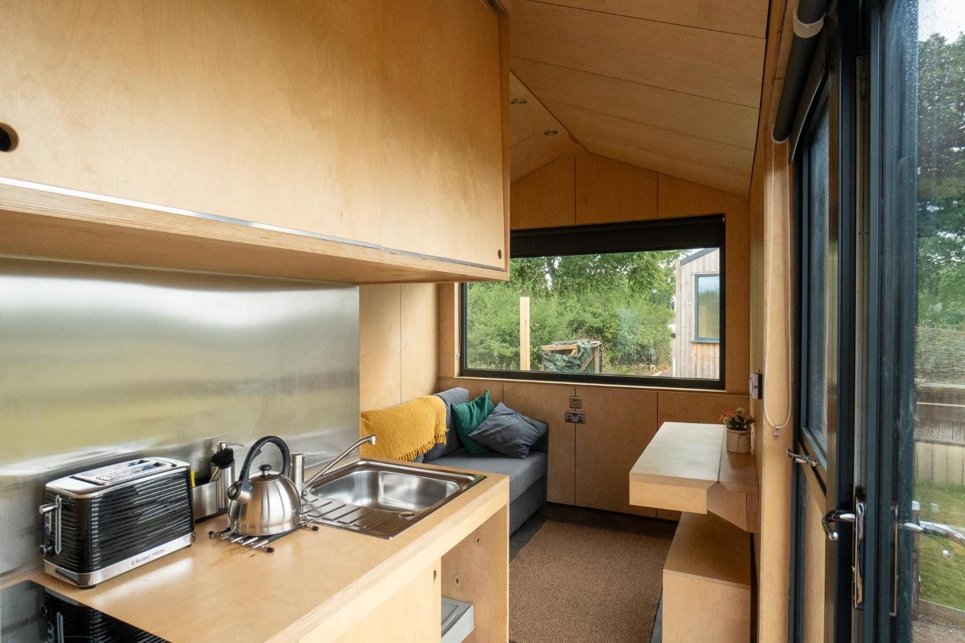 Beautiful cabins in Shaftesbury Dorset countryside Deluxe Double Room