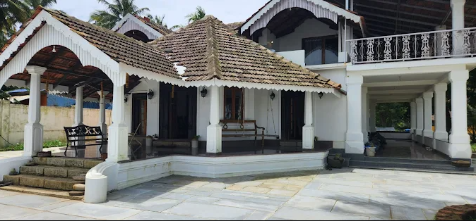 RIVER DECK HOMESTAY