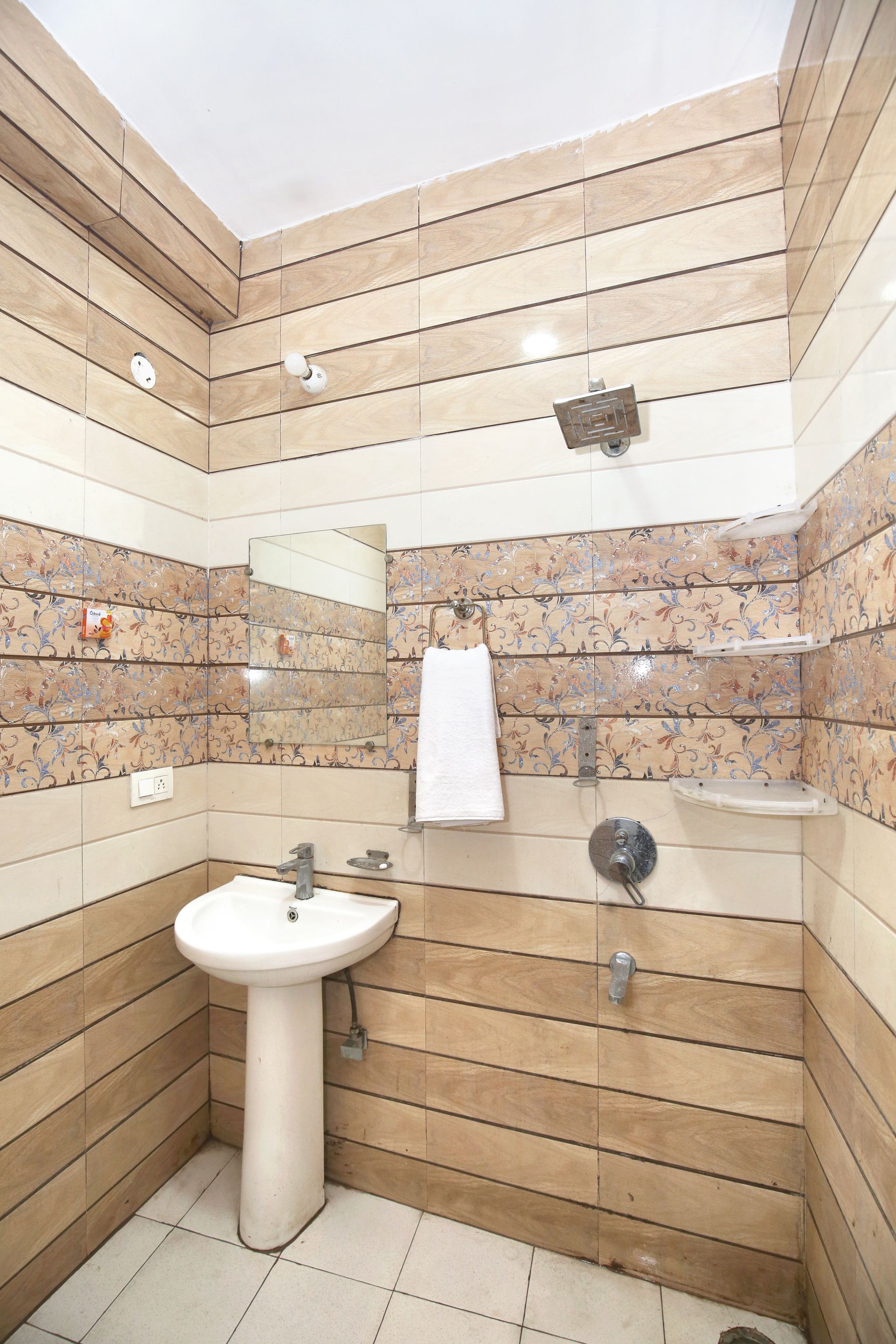 Hotel 3 Bros Near Airport Road Mohali Chandigarh Economy Room 5