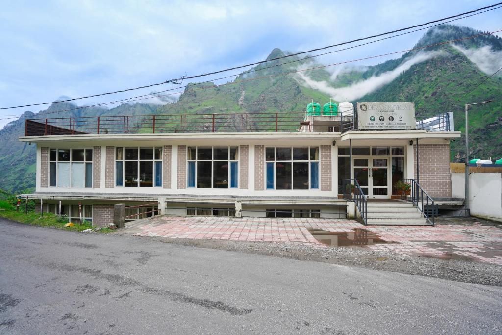 Deva's Retreat