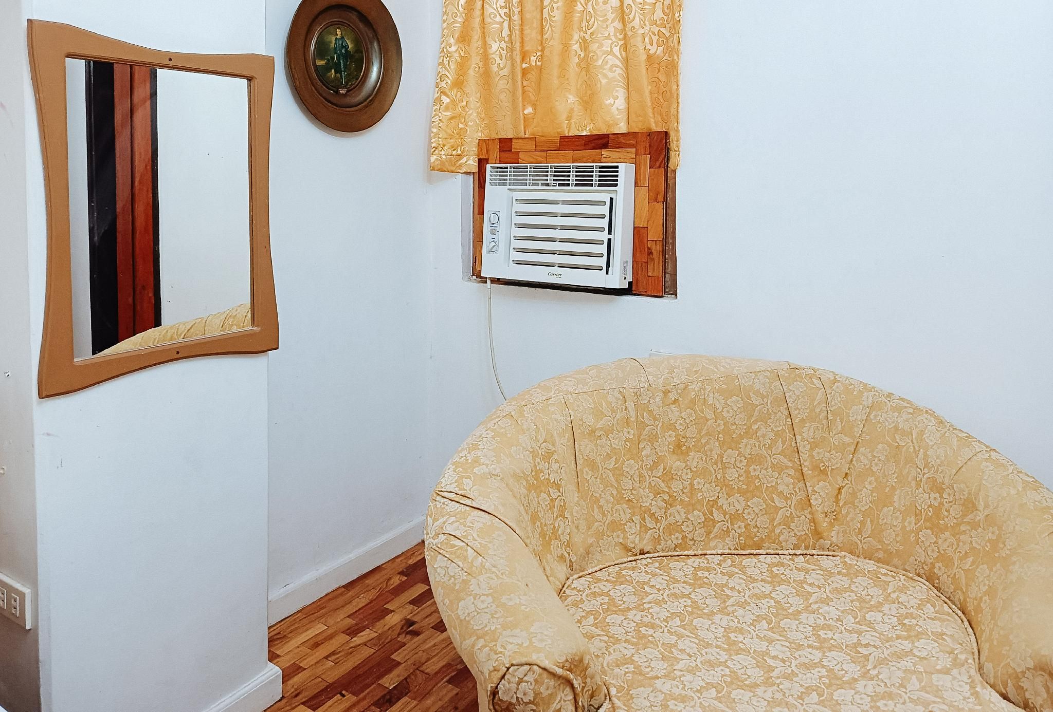 Hotel Elinas and Restaurant Suite Room 2