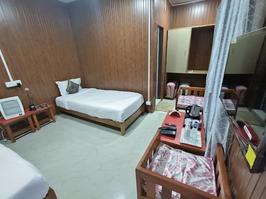 Deluxe Double or Twin