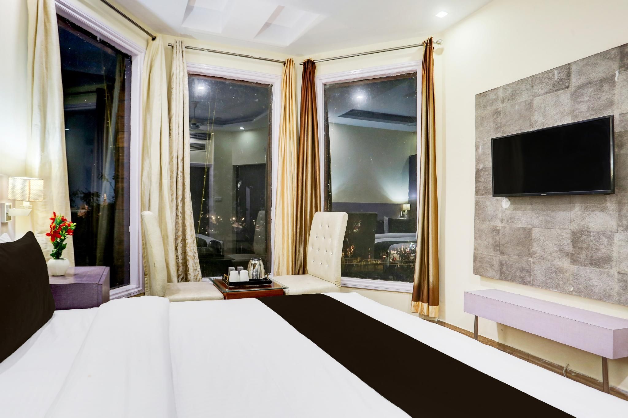 Townhouse Brahma Sarovar Formerly Krishna mahal Standard Double Room 2