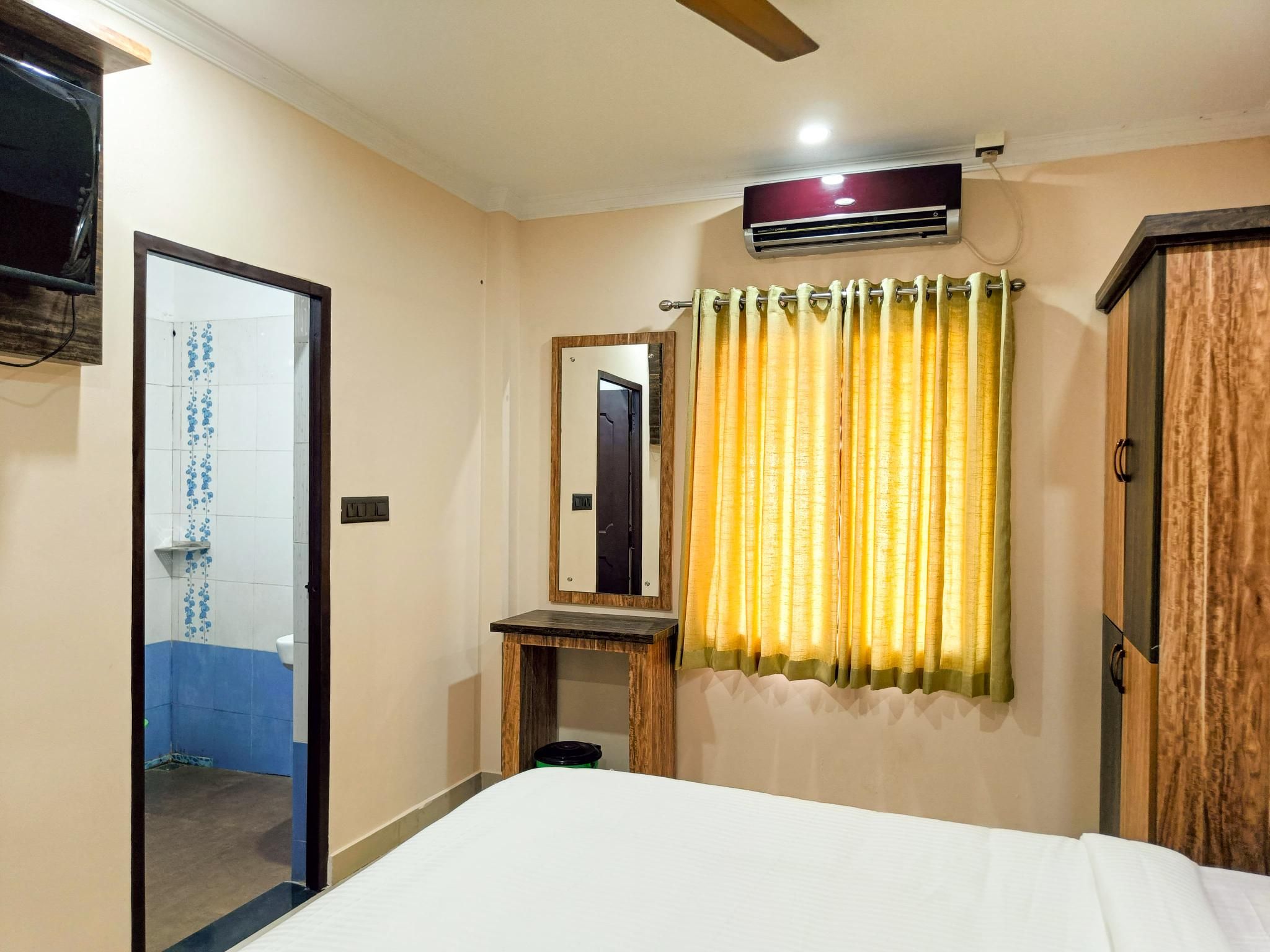 Nexstay Moments Inn Superior Queen Bed 3