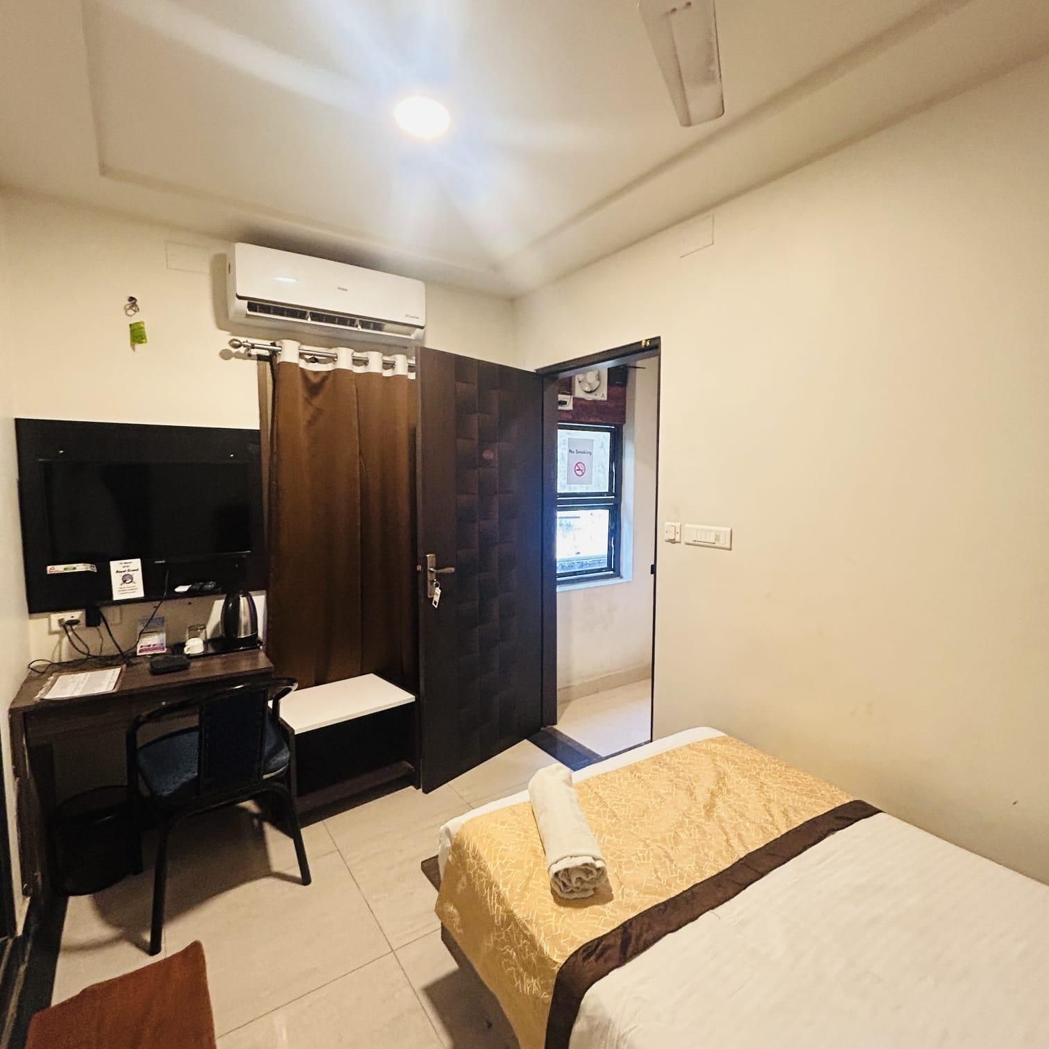 Single Standard Room