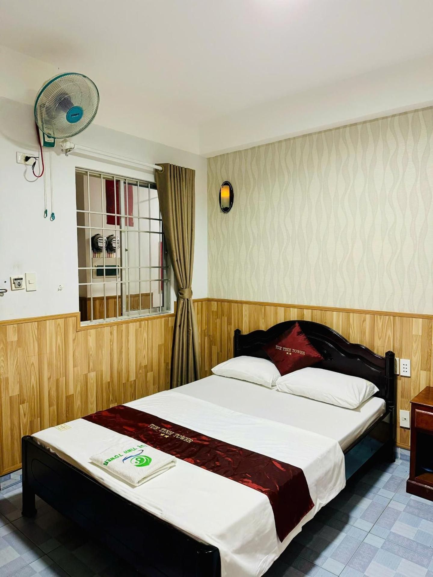 Tue Tinh Tower Single Room