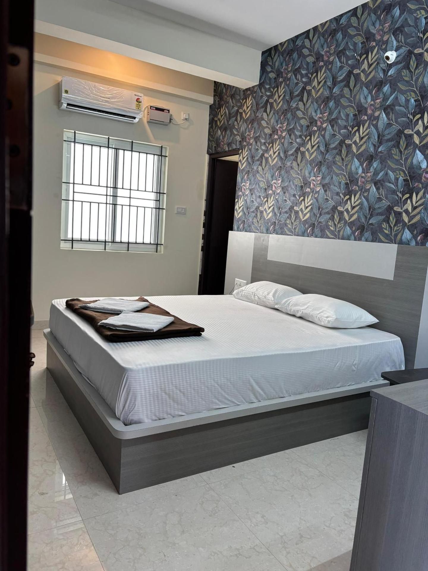 P A Castle Executive Double