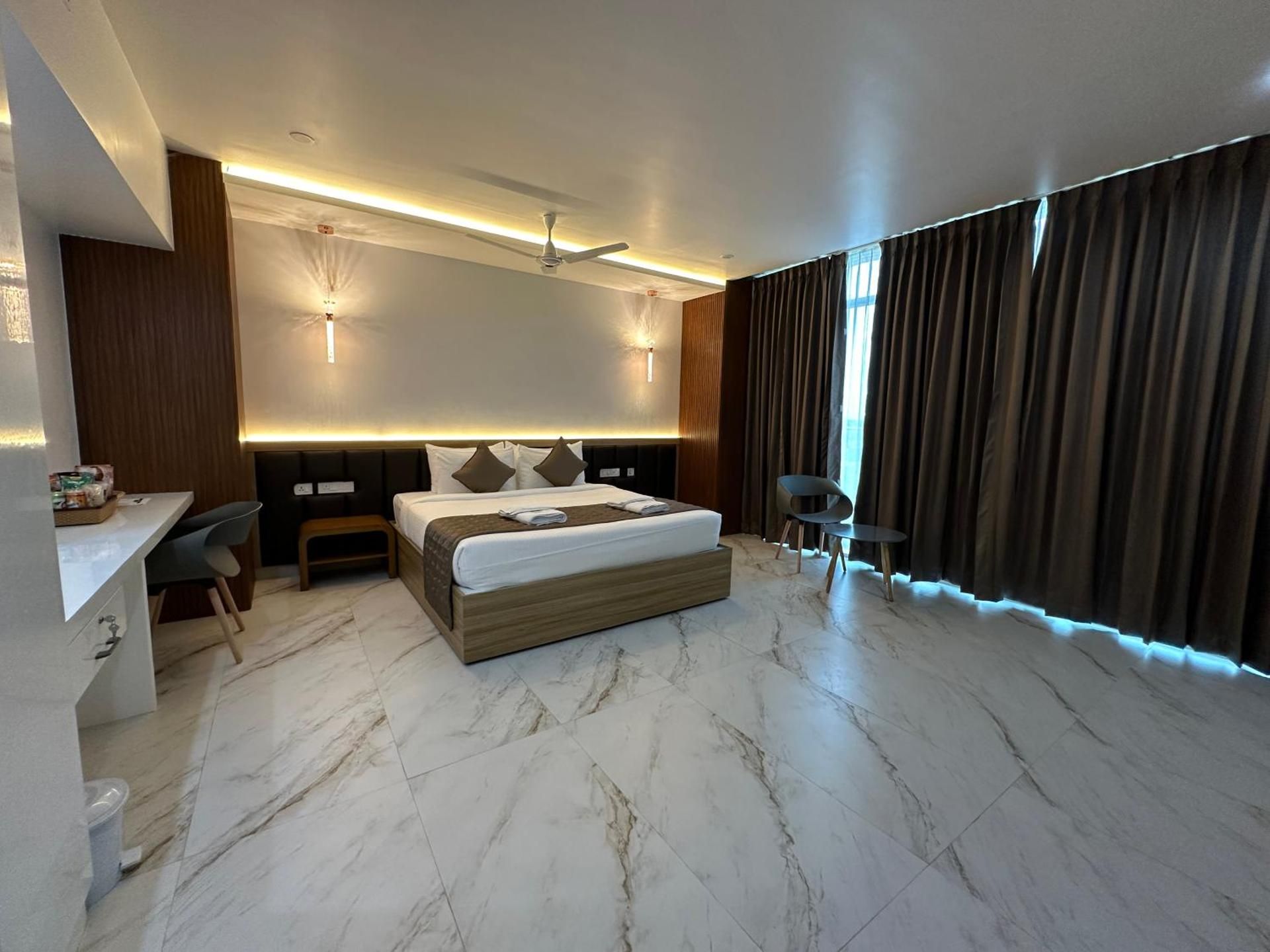 Silver Stone Park Resort Executive 2