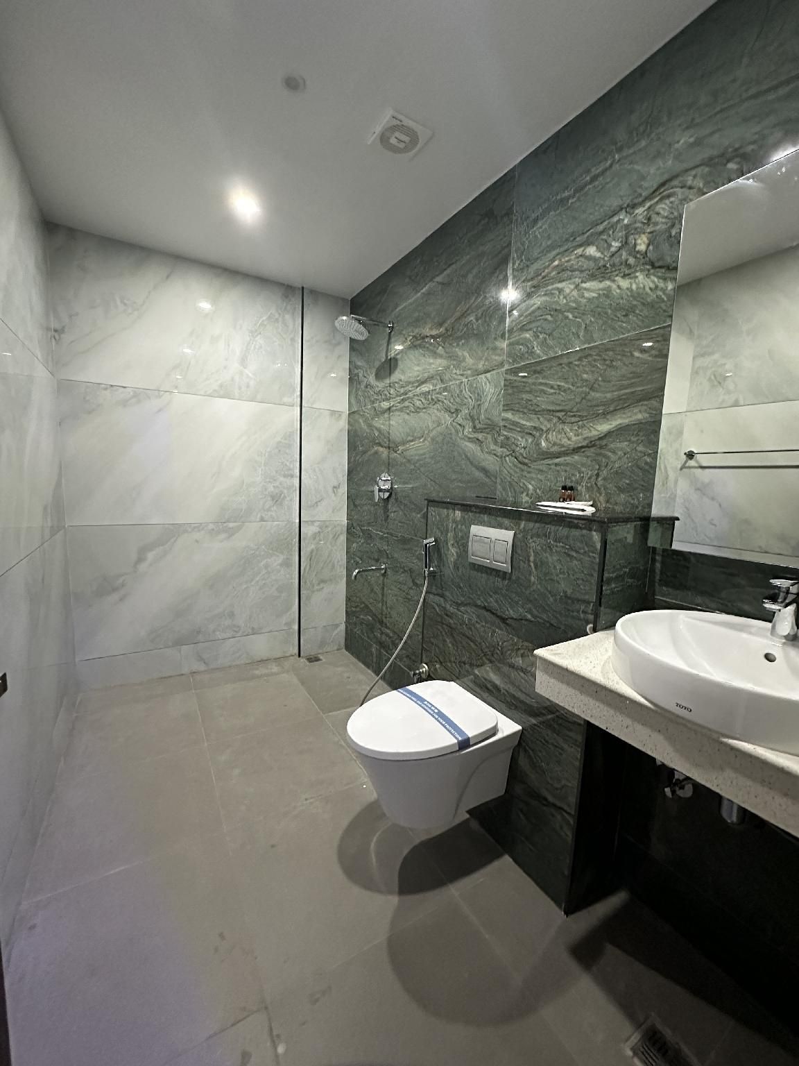 Silver Stone Park Resort Premium 2