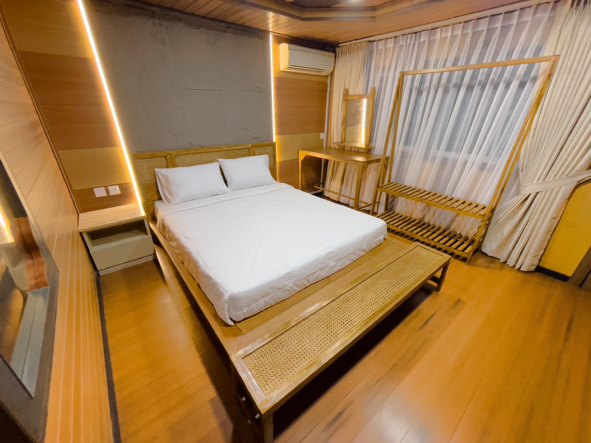 Kelong Mangrove Seafood Restaurant & Villa Wave Room