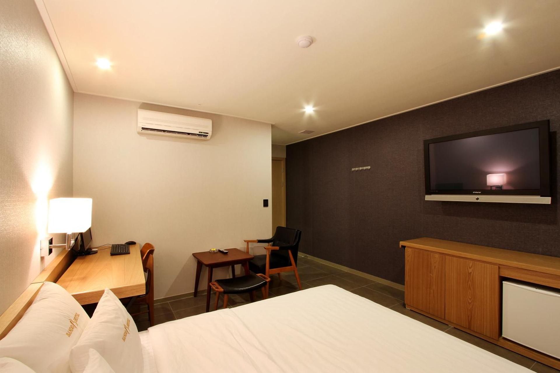 Bando Tourist Hotel Standard Double Room