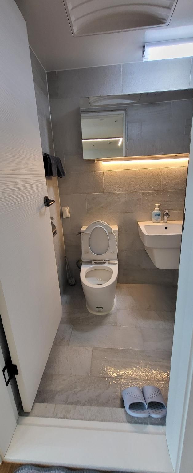 Gold River  Family Room Beach View