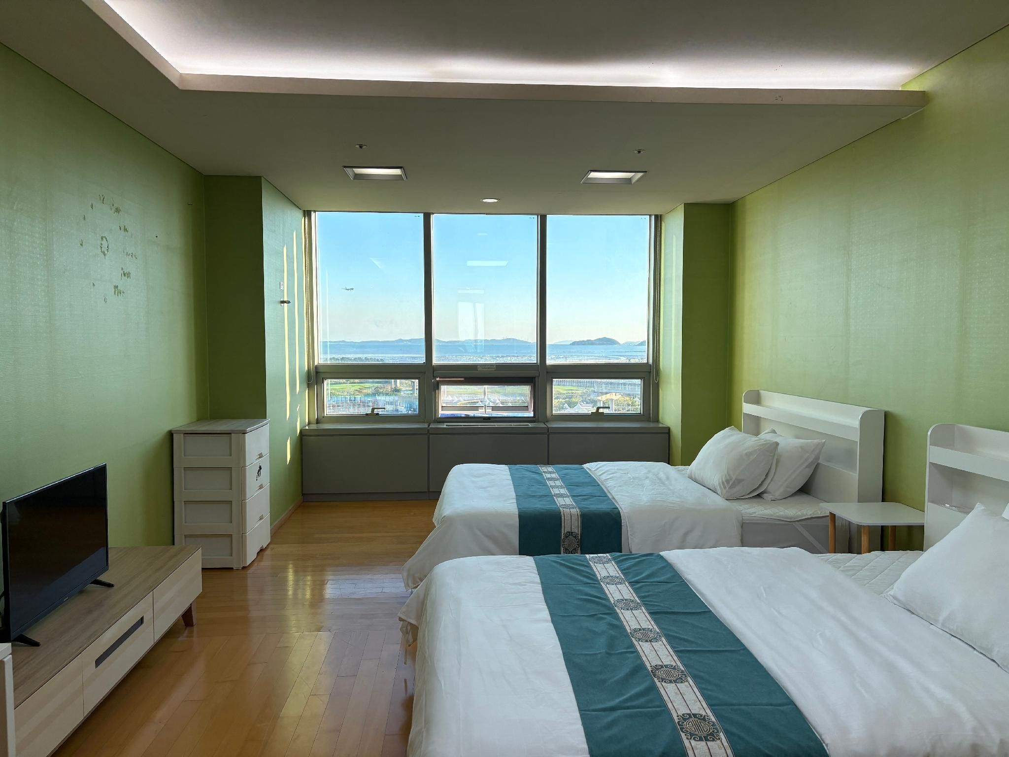 Cozy House Twin Standard 2