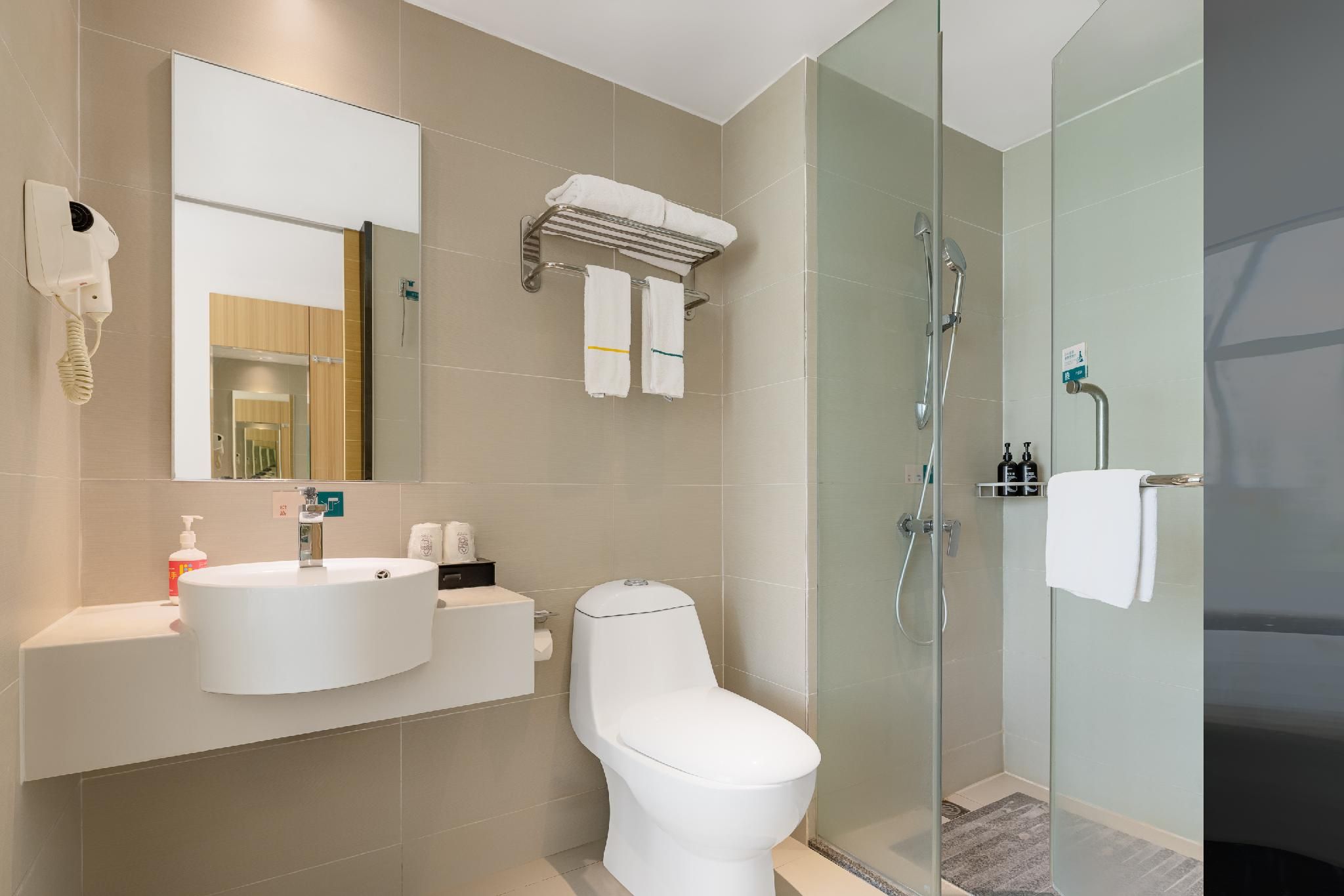 Dossen - Business Twin Room