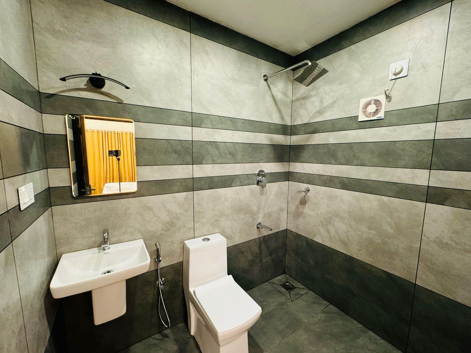 The Autumn by Maat Hotels Garden View 3