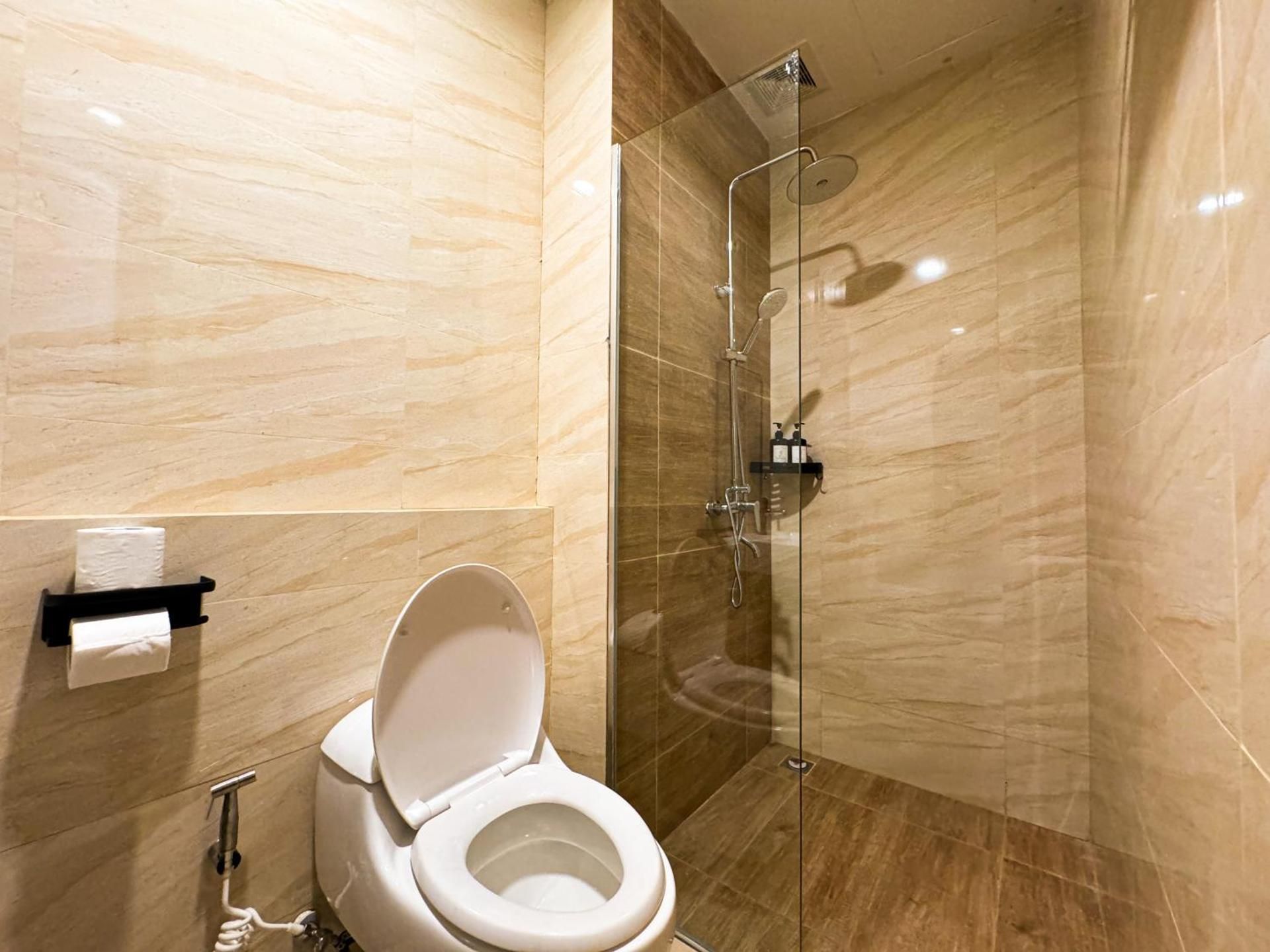 PREMIER RESIDENCES @Formosa Residence Nagoya King Studio with Sofa Bed 133