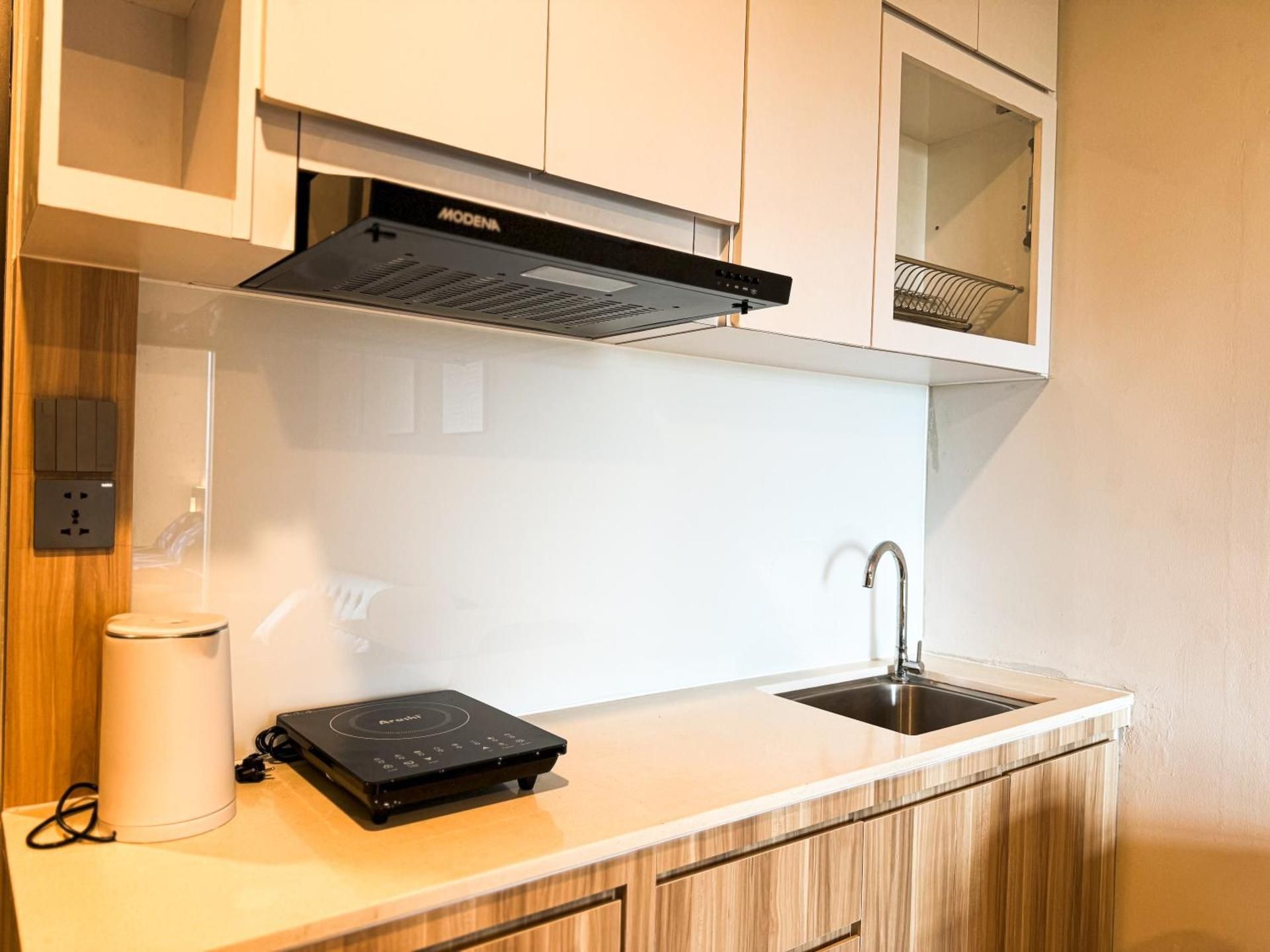 PREMIER RESIDENCES @Formosa Residence Nagoya King Studio with Sofa Bed 247