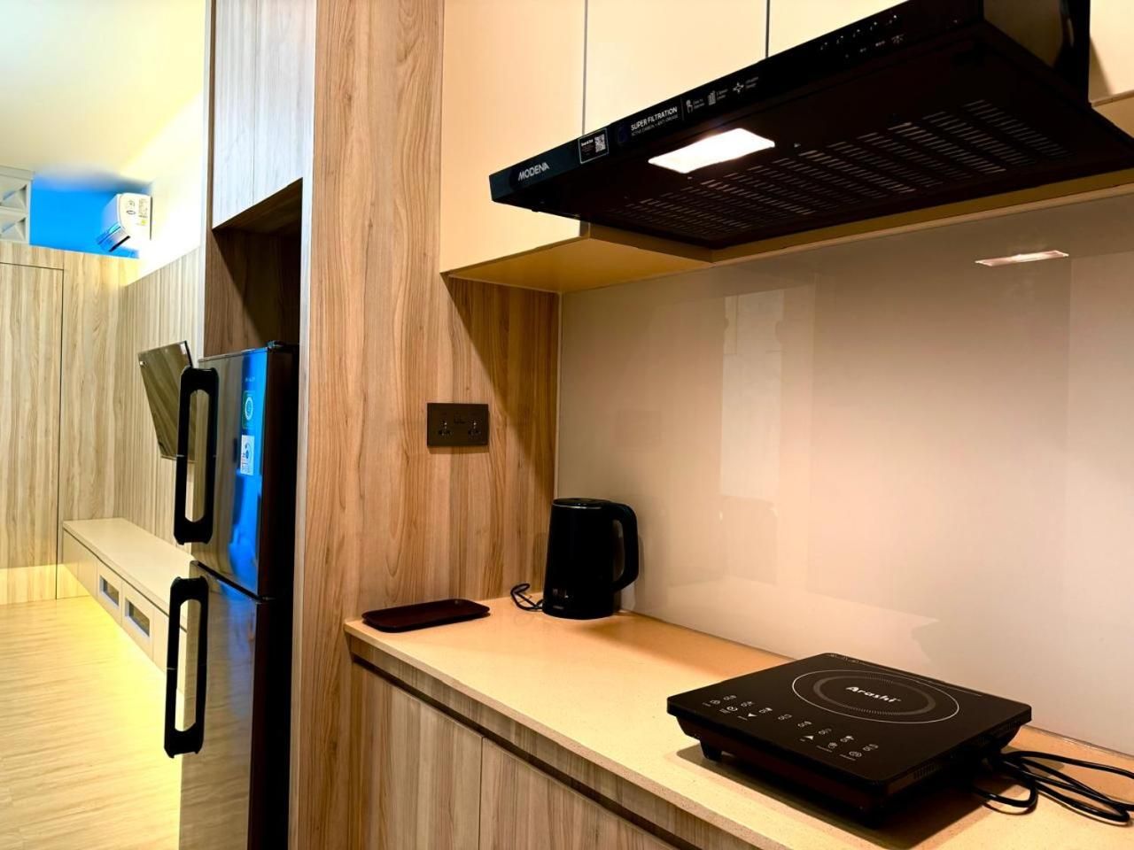 PREMIER RESIDENCES @Formosa Residence Nagoya King Studio with Sofa Bed 190