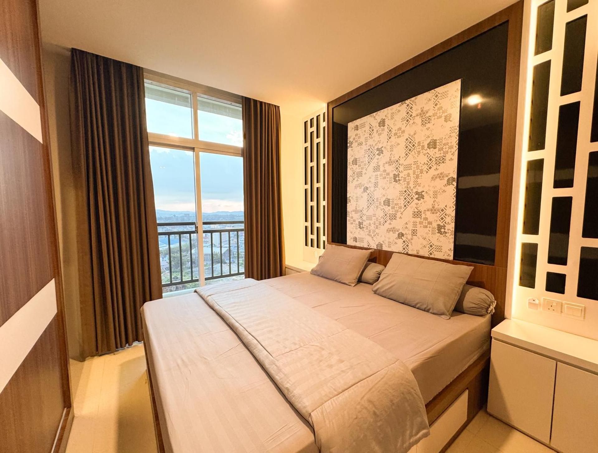 PREMIER RESIDENCES @Formosa Residence Nagoya King Studio with Sofa Bed 77