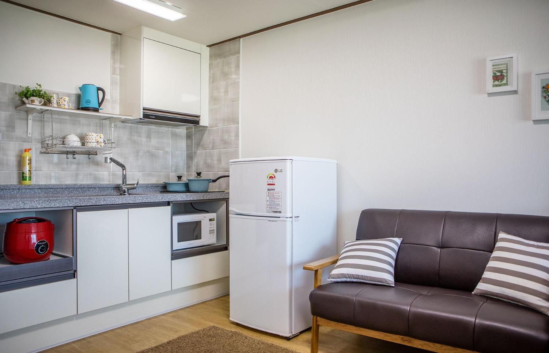 Pension Ora Double Room 305