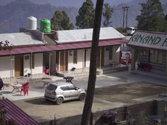 Anand Himalaya Resort