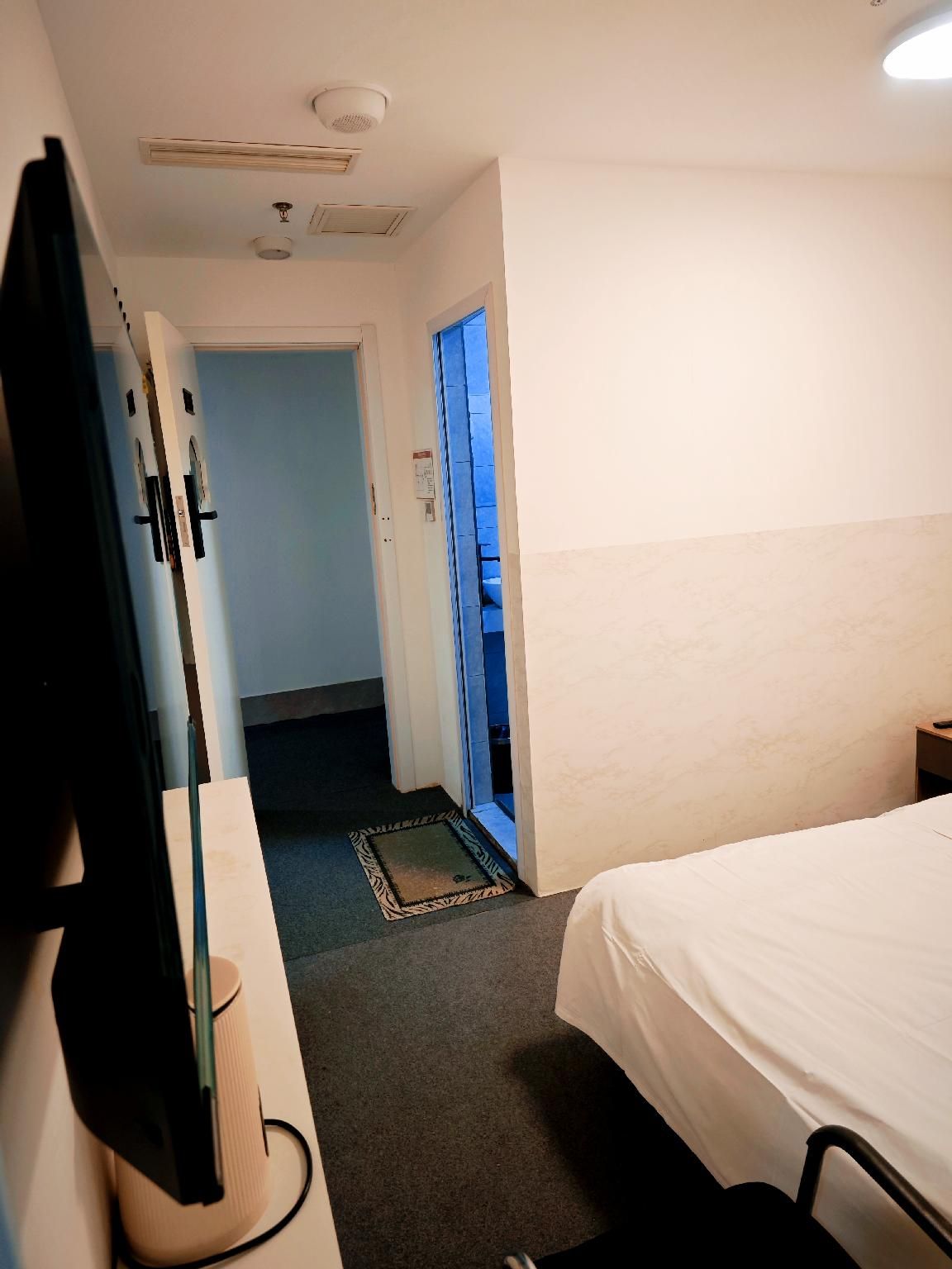 北京知和行青年酒店(Zhihexing Youth Hostel) QUEEN ROOM NO WINDOW 3