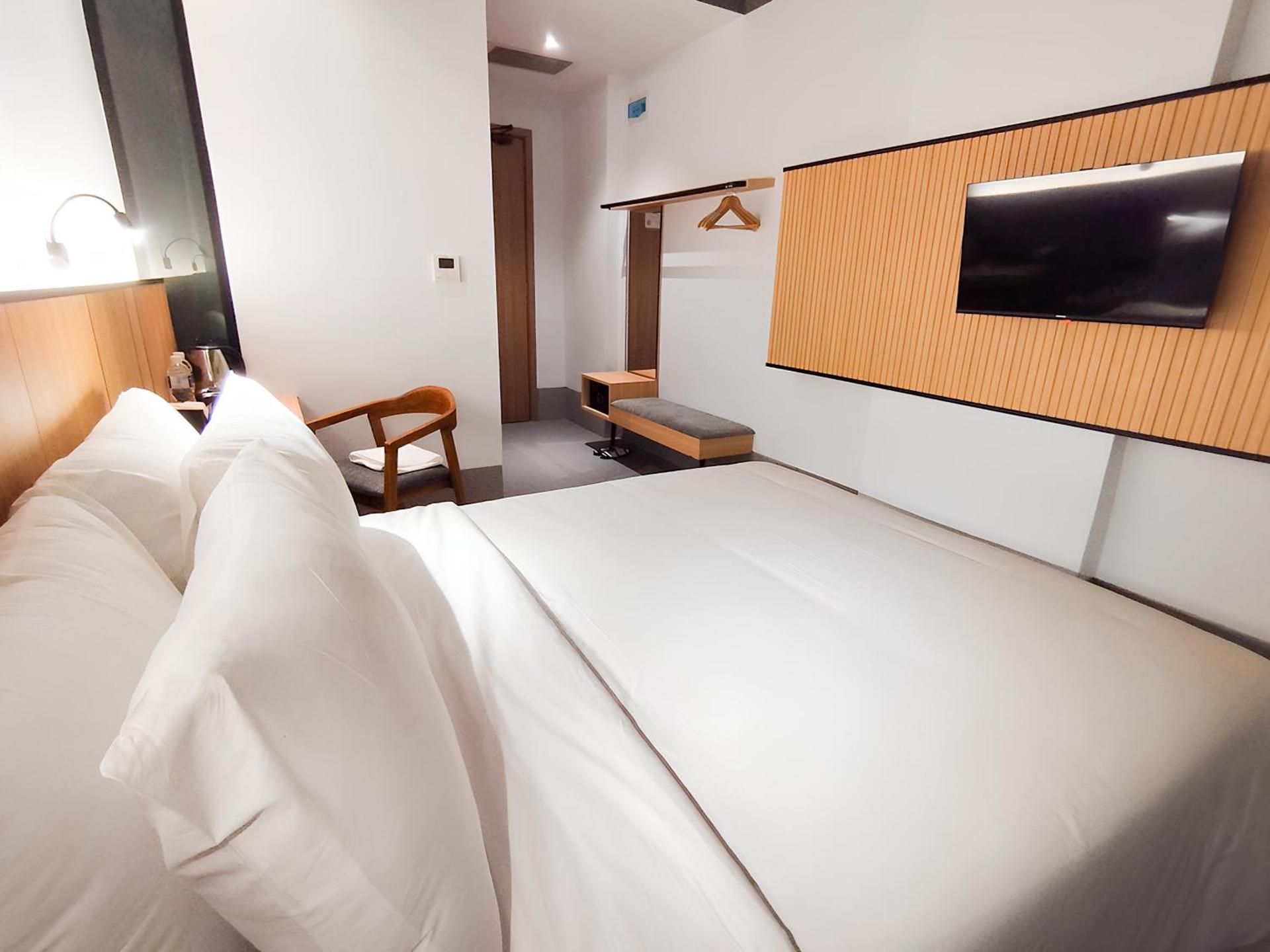 Ando Hotel Batam Superior Queen Room - Non-Smoking 2